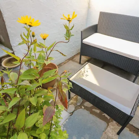 Tatil Evi Number Thirty-nine